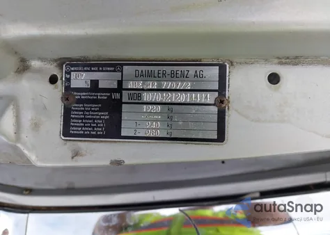 1983 Mercedes 280Se из США, поврежденный, VIN WDB10704212014414